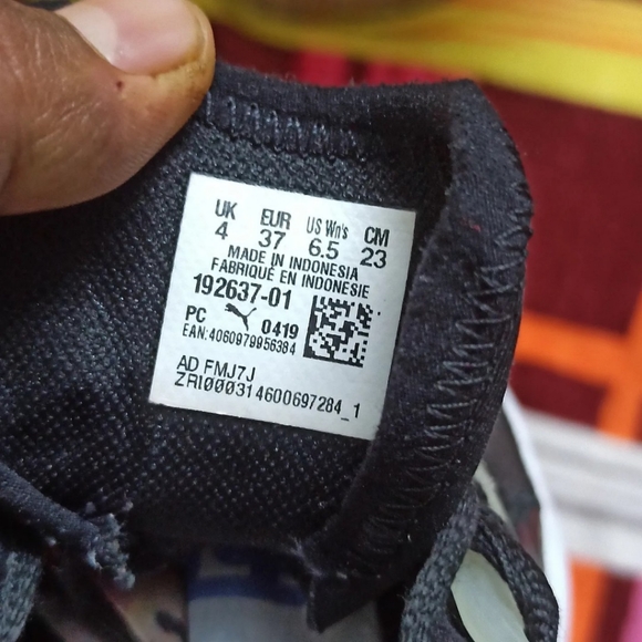 Puma - Picture 2 of 3